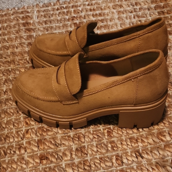 Me Too Tan Flats with Soft Suede and Slip-On Design - Picture 1 of 8